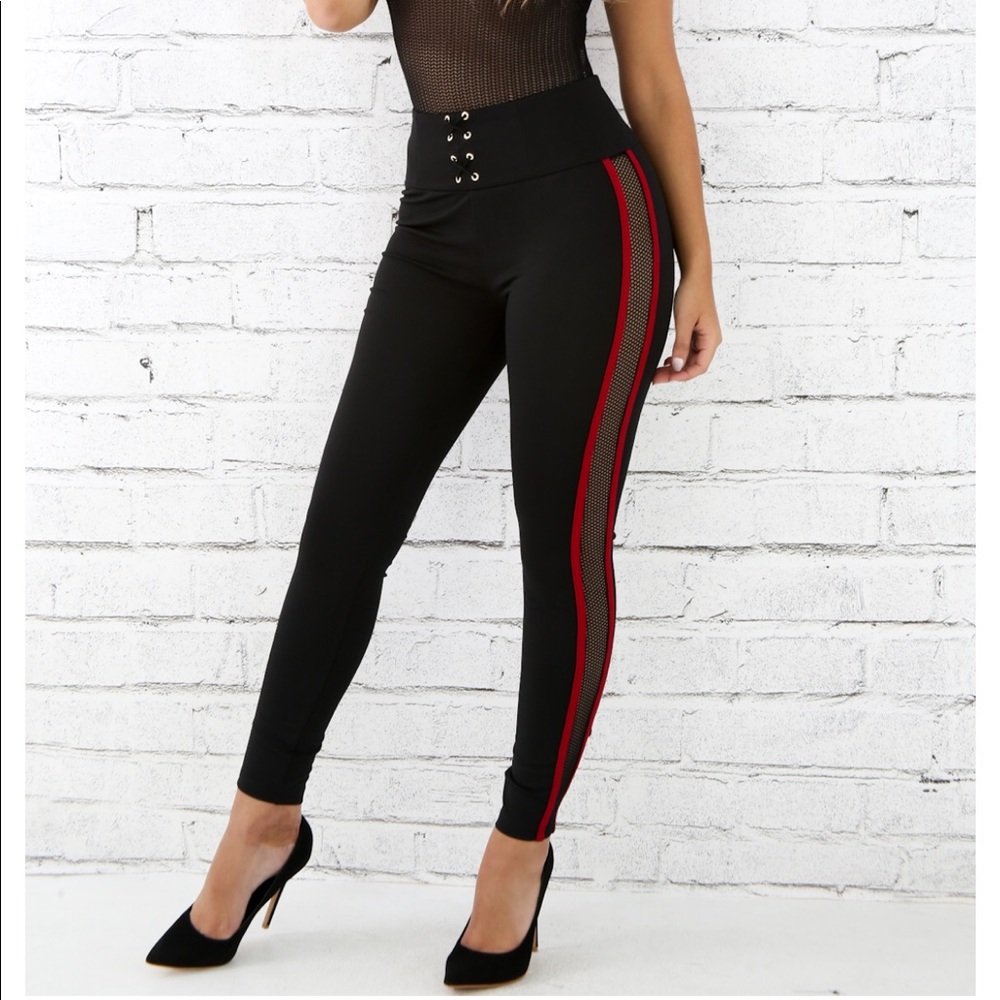 Stretchy Leggings with Side Mesh Panel